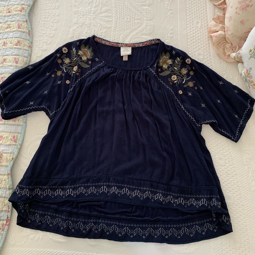 Knox Rose Floral Embroidered Navy Hi Low Top Womens Size XL